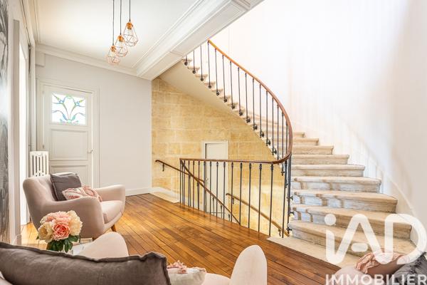 Maison à vendre 10 pièces 276 m² Niort