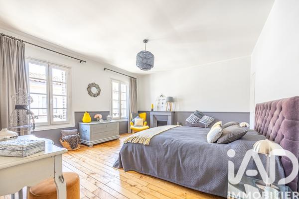 Maison à vendre 10 pièces 276 m² Niort