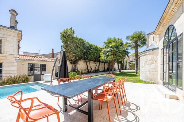 Maison à vendre 10 pièces 276 m² Niort