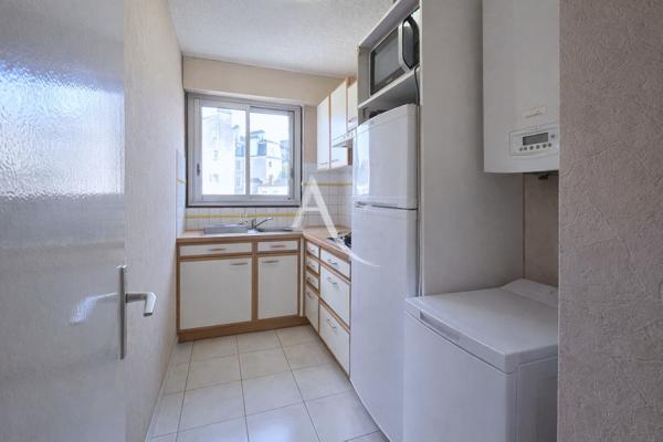 Pau centre T2 loué, 1 chambre - cave - garage