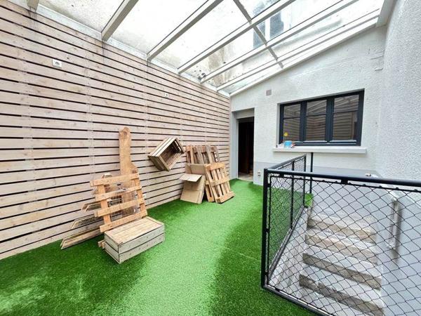 Immeuble à vendre 77 420 € Les Aix-d'Angillon 242 m² DPE C