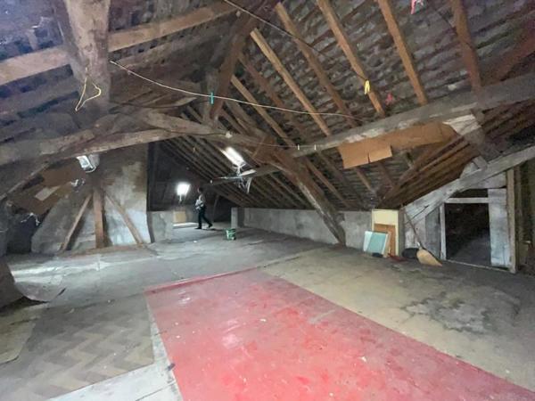 Immeuble à vendre 77 420 € Les Aix-d'Angillon 242 m² DPE C