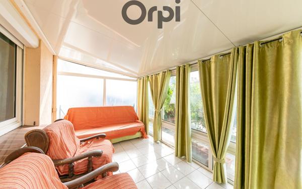 Maison à vendre    6 pièces •  Saint-Estève