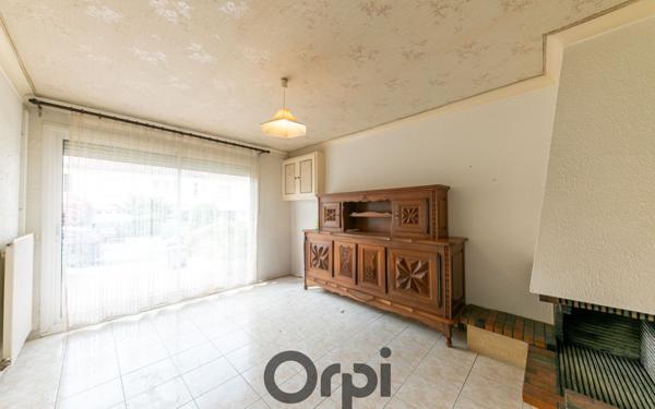 Maison à vendre    6 pièces •  Saint-Estève