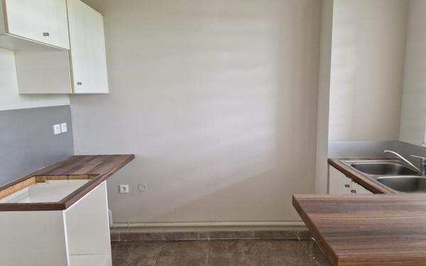 Appartement à vendre    3 pièces • 77,78 m2 Fort-de-France