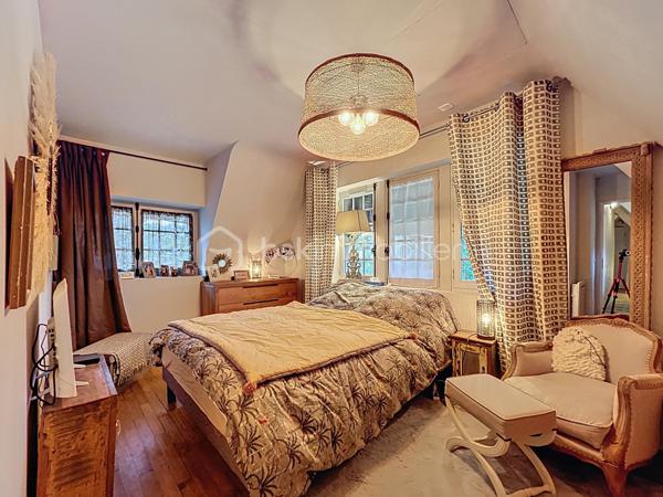 Maison traditionnelle de 210 m²