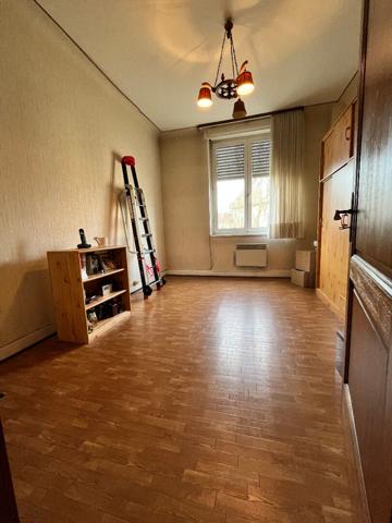 Appartement 4 pièces - 83m²- 3 chambres - garage - cave