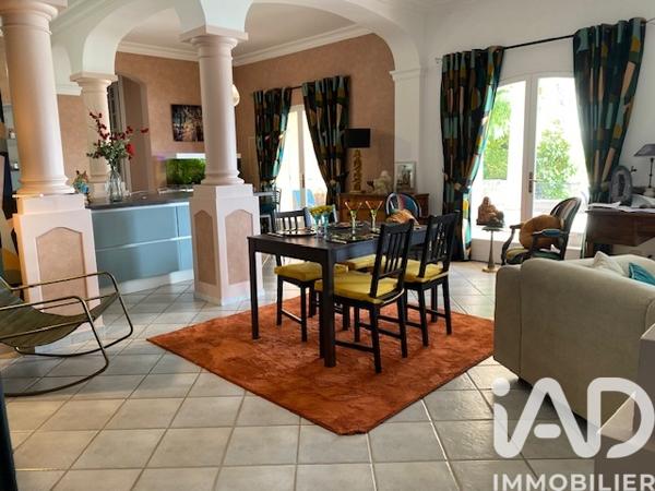 Maison à vendre 6 pièces 183 m² Saint-Martin-d'Ardèche