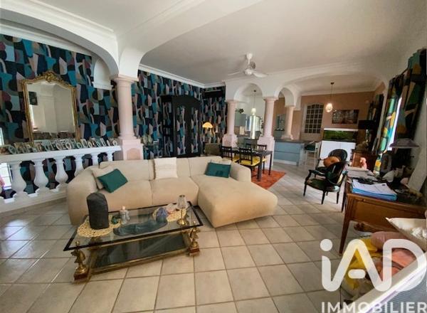 Maison à vendre 6 pièces 183 m² Saint-Martin-d'Ardèche