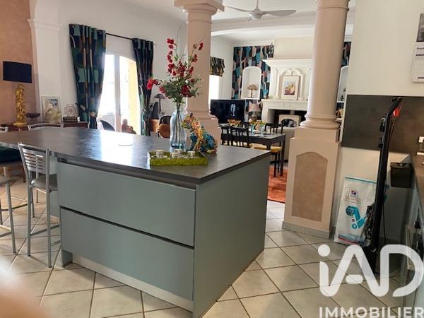 Maison à vendre 6 pièces 183 m² Saint-Martin-d'Ardèche