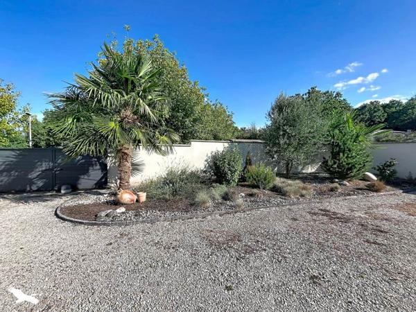 Maison 244 950 € Brizambourg 5 p 145 m² DPE E