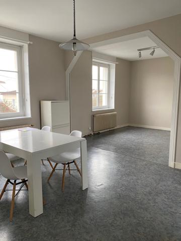 Poitiers (86000) POITIERS LES ROCS Immeuble de 246 m2 avec 5 LOGEMENTS + 100 m2 de Communs, Grand Jardin et Stationnements !