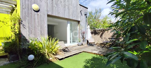 Maison d'architecte à Sautron 237m² - Lumière, espace et cadre verdoyant