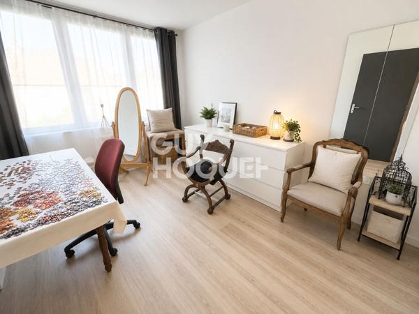 Appartement - ELBEUF - 78m² - terrasse - place de parking privative