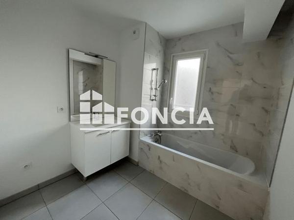 Location Appartement 3 pièces 69.01 m² - ECHO - G21 - 17 ALLEE ALBERT JACQUARD Lagord 17140