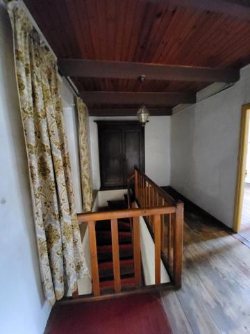 Grande maison avec un garage, un jardin sur une parcelle de 740m² + un terrain 200 m² proche mais non attenant