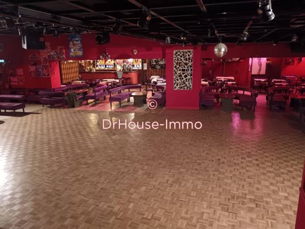 Maison à vendre 7 pièces de 700 m²