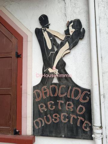 Maison à vendre 7 pièces de 700 m²