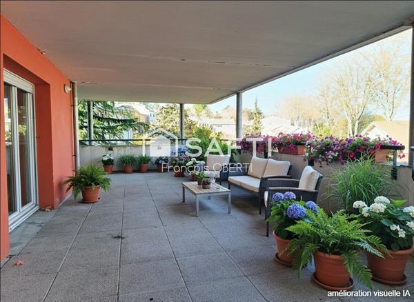 T3 grande terrasse et double parking