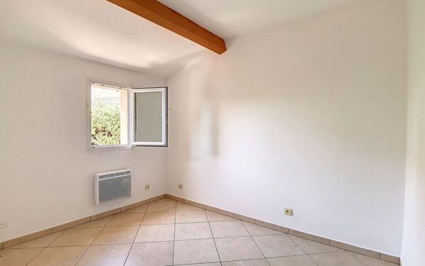 Appartement à louer    2 pièces •  Toulon