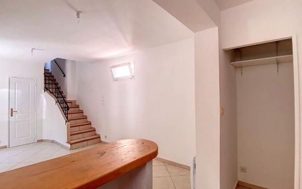 Appartement à louer    2 pièces •  Toulon