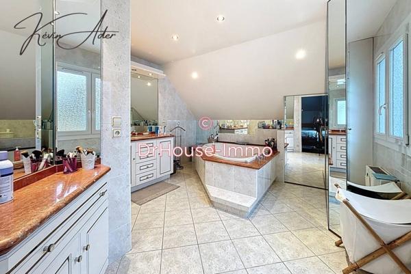 Maison à vendre 6 pièces de 178 m²