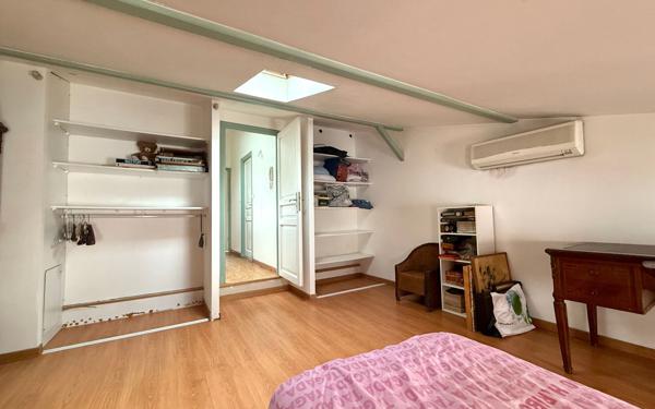 Maison à vendre    4 pièces •  Sète