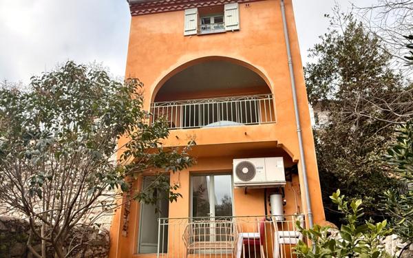 Maison à vendre    4 pièces •  Sète