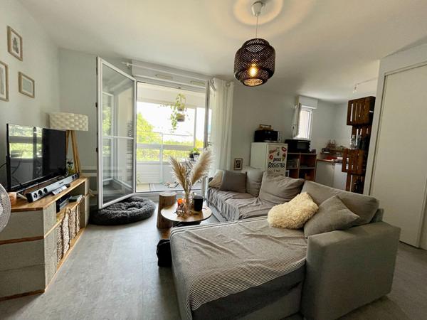 Appartement Tours Nord 2 pièce(s) 42.67 m2 avec balcon