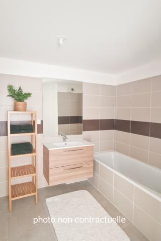 appartement T3 avec terrasse et jardin Lapalud (84840)