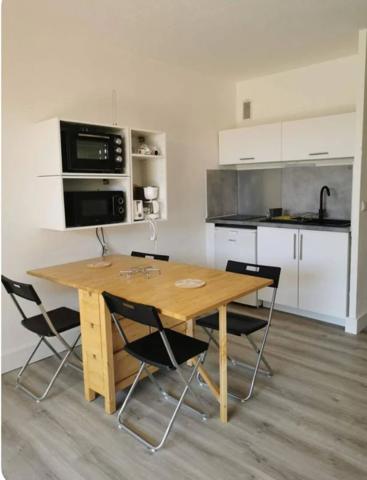 Appartement à louer à Saint-Cyr-sur-Mer (83270)