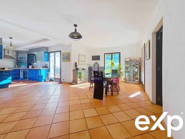 Magnifique villa avec 9400m2 de terrain