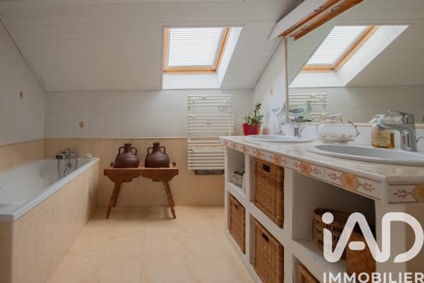 Maison à vendre 7 pièces 130 m² Aix-les-Bains