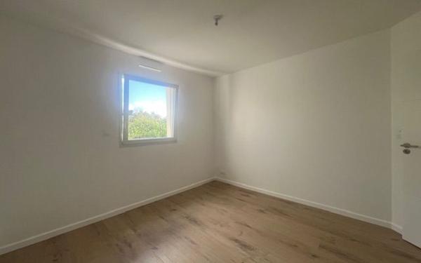 Maison à louer    3 pièces •  Plougonvelin