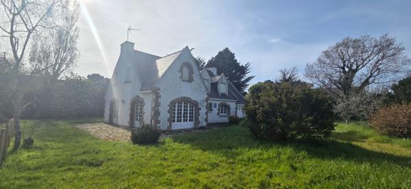 Maison spacieuse à vendre à Sarzeau, proche mer et commerces