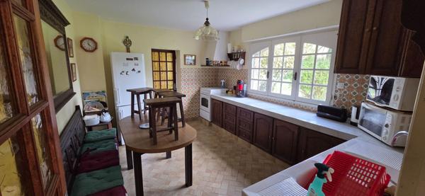 Maison spacieuse à vendre à Sarzeau, proche mer et commerces
