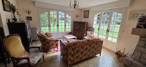 Maison spacieuse à vendre à Sarzeau, proche mer et commerces