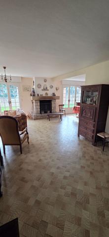 Maison spacieuse à vendre à Sarzeau, proche mer et commerces