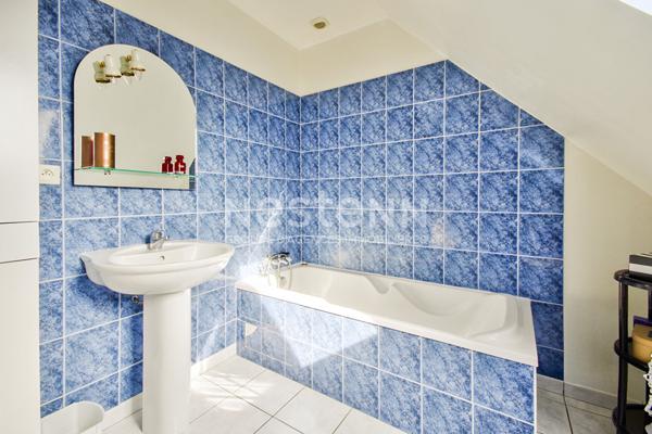 Jolie maison familiale et son beau jardin à PLELO