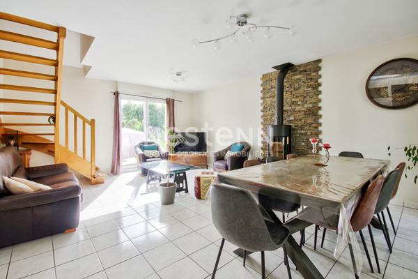 Jolie maison familiale et son beau jardin à PLELO