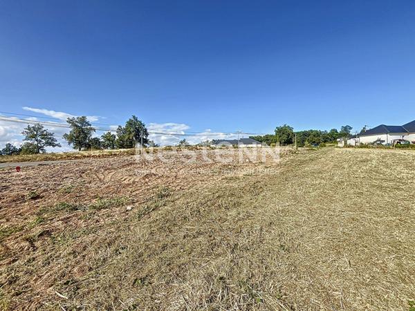 Terrain constructible Ste-Féréole - 1666 m2