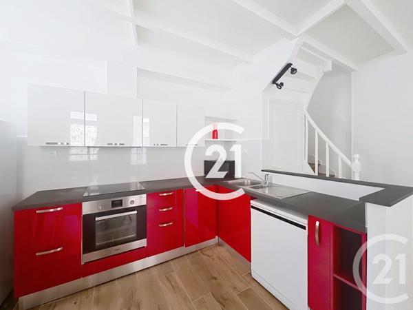 Maison à vendre  3 pièces - 81 m 2   COGNAC  - 16