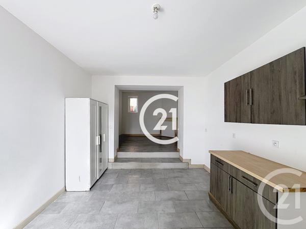 Maison à vendre  3 pièces - 81 m 2   COGNAC  - 16