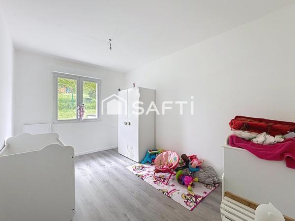 Maison 94 m2 3 chambres en village.