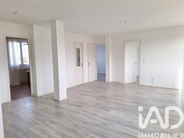 Location appartement 4 pièces 84 m² Aurillac