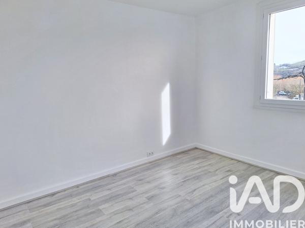 Location appartement 4 pièces 84 m² Aurillac
