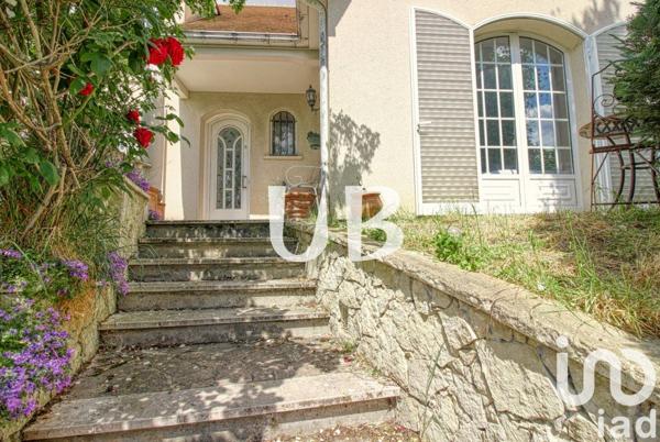 Maison 6 pièces de 167 m² à Épinay-sur-Seine (93800)