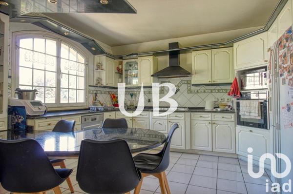 Maison 6 pièces de 167 m² à Épinay-sur-Seine (93800)