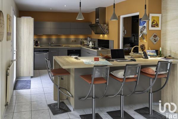 Maison à vendre 6 pièces 130 m² Pessac