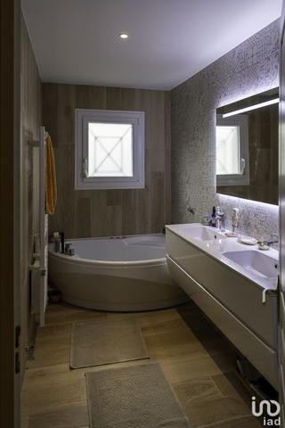 Maison à vendre 6 pièces 130 m² Pessac